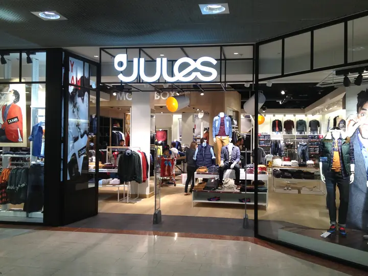 Jules : enseigne lumineuse de boutique
