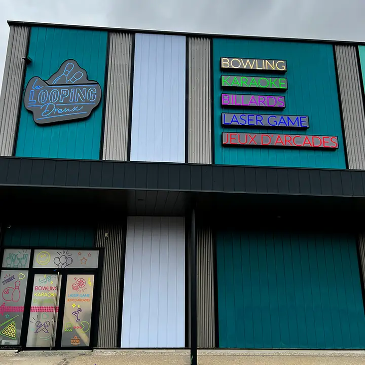 Le Looping : façade et signalétique