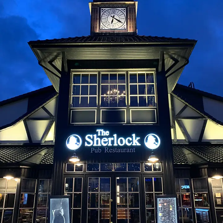 Le Sherlock : enseigne lumineuse de façade
